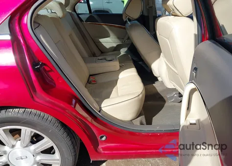 2011 Lincoln Mkz Hybrid z USA, uszkodzony, nr VIN 3LNDL2L3XBR767332